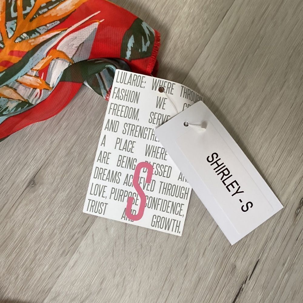 LuLaRoe Shirley - Picture 4 of 5